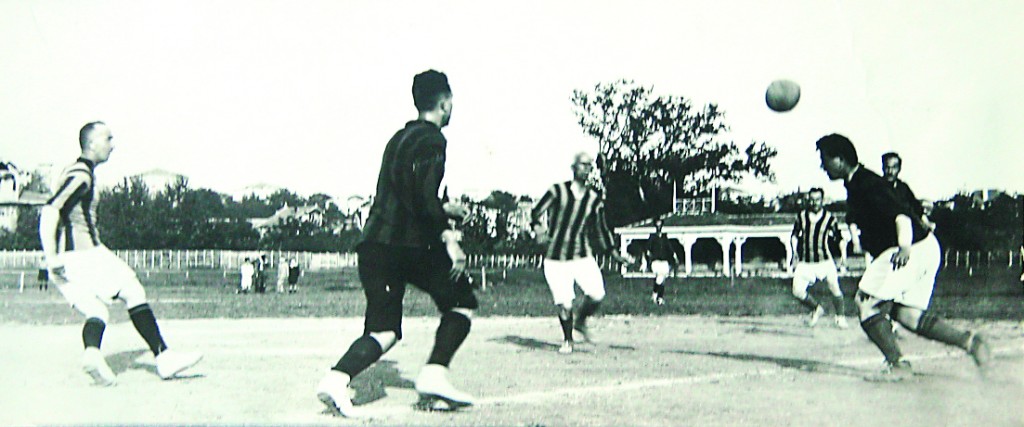 A historic football match between Galatasaray and Fenerbahçe in 1923